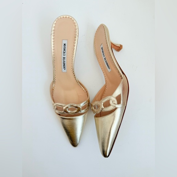 Manolo Blahnik Vintage Beidomu Gold Nappa Leather Kitten Heel Mules EU 38.5 - Picture 1 of 10